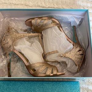 Blue by Betsey Johnson champagne heels